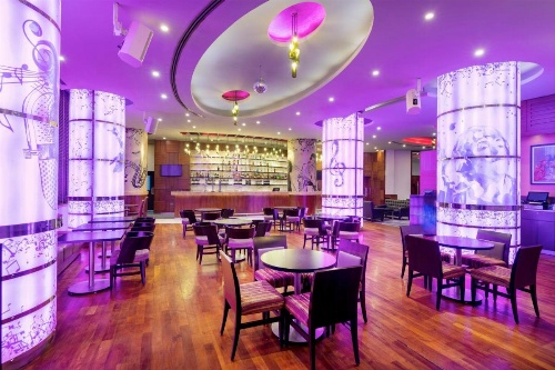 Crowne Plaza Doha - The Business Park image 6